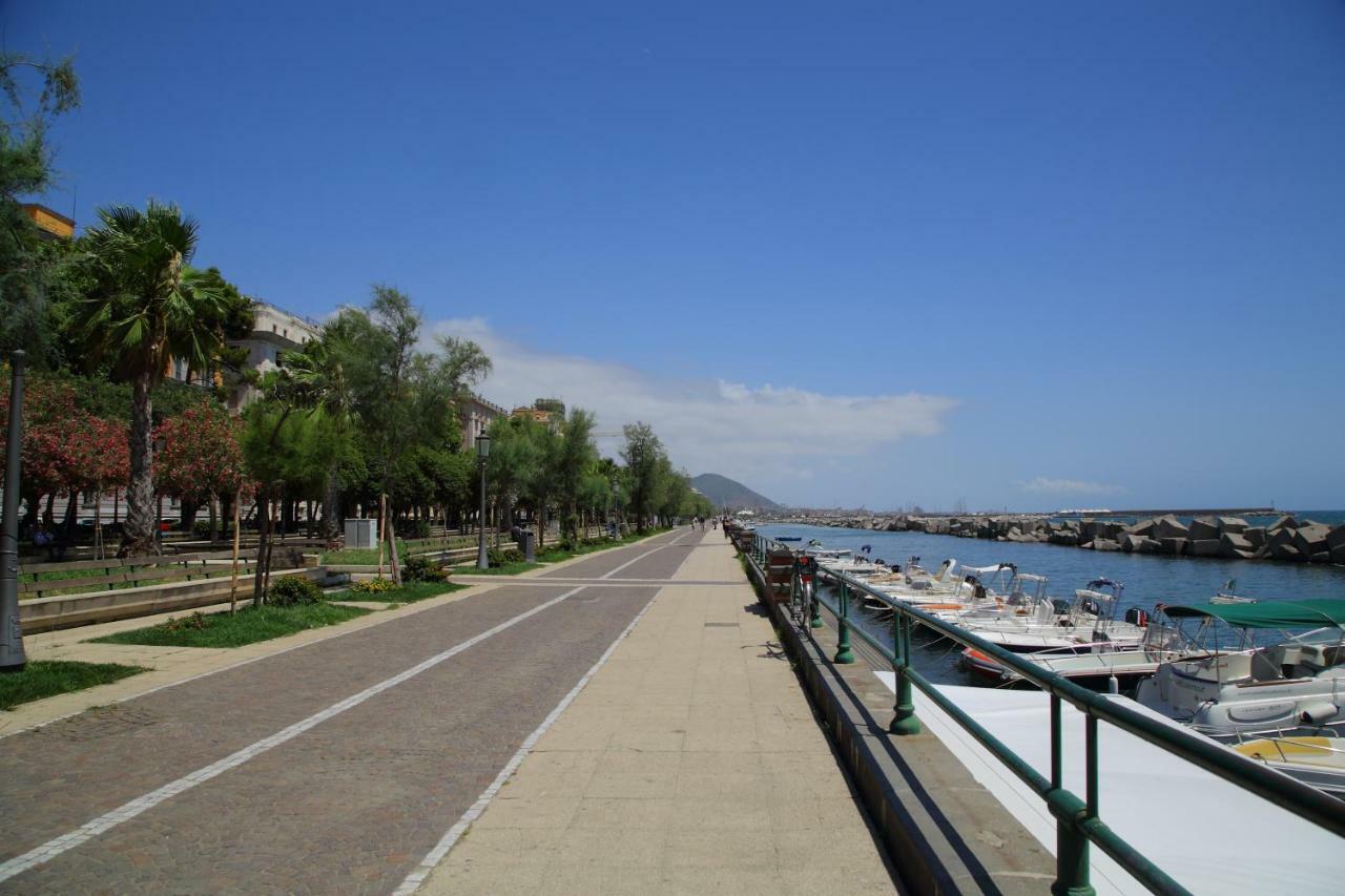 Appartamento Salerno Mare e Luci Esterno foto