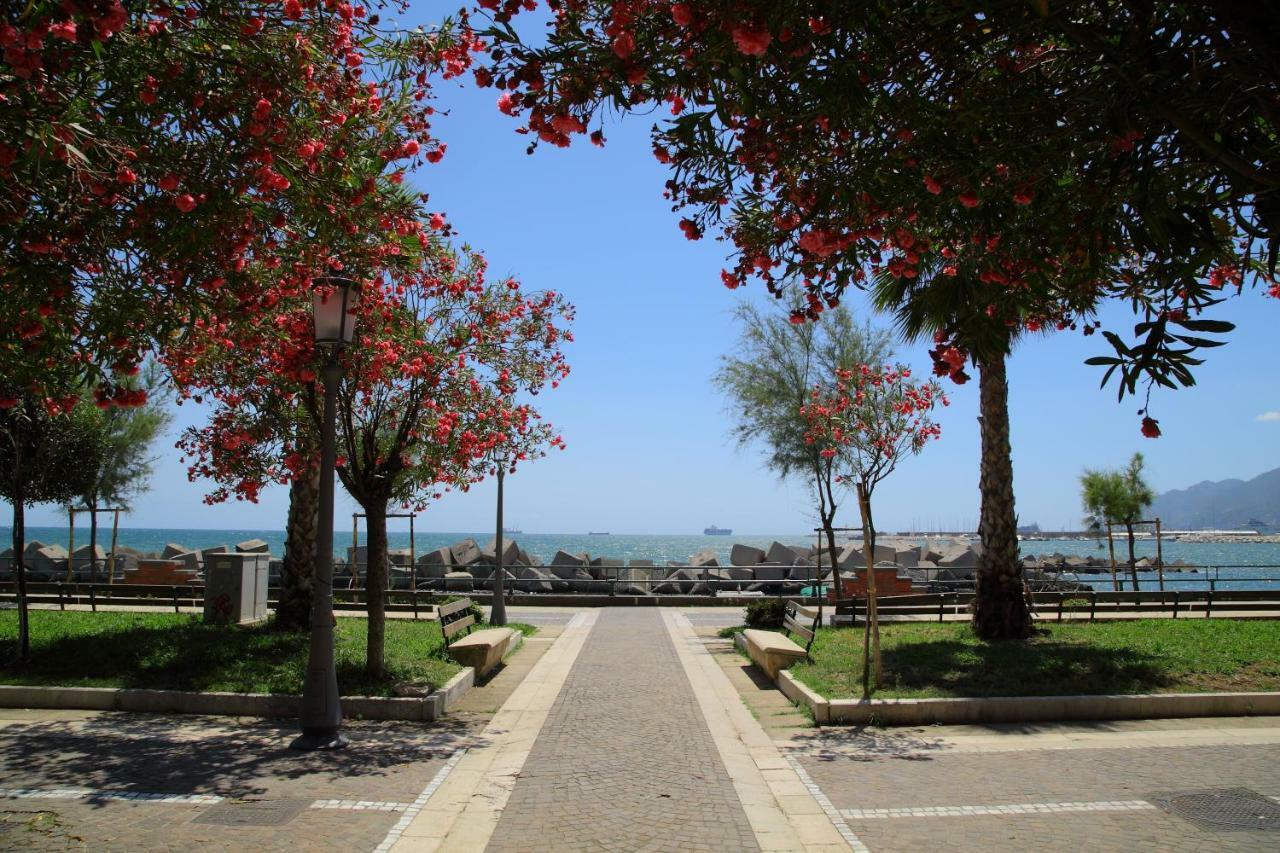 Appartamento Salerno Mare e Luci Esterno foto